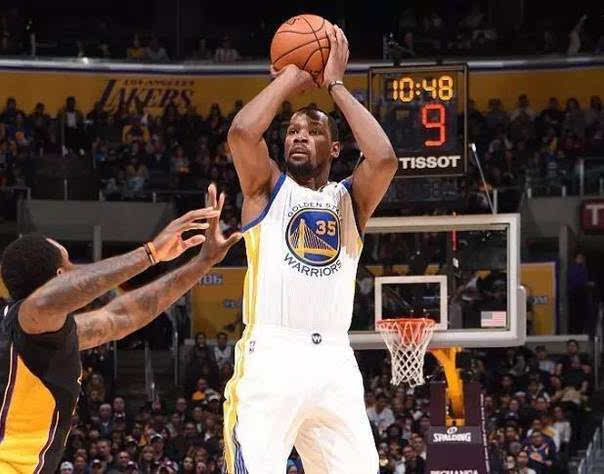 尤其在防守 尤其在防守